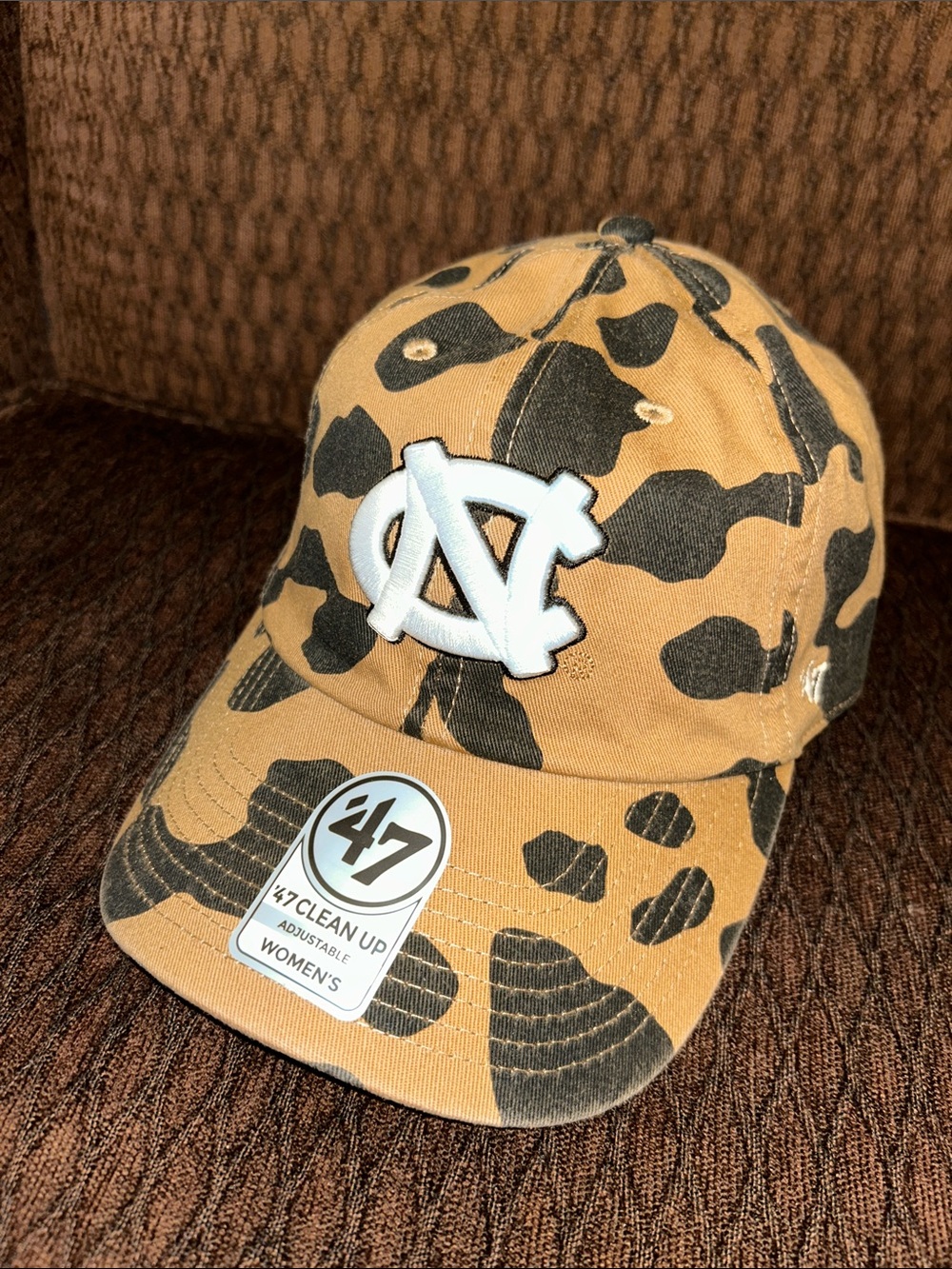 New 47 Clean Up Women's UNC Leopard Animal Print Baseball Cap Camel Tan & Black